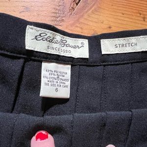 Eddie Bauer Black pleated skirt size 6